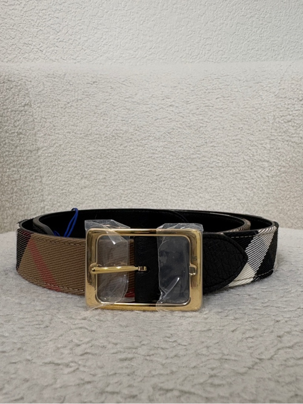 sold❌Burberry Classic Check Leather Belt in Beige/Black NEW 75cm - Picture 2 of 8